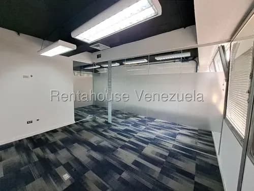 Los Ruices Oficina Alquiler Pozo De Agua Incluye Mobiliario Aire Acondicionado