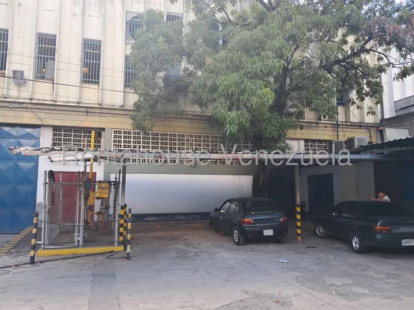 Comercial (Galpon - Deposito) en Alquiler en Terrinca, Miranda