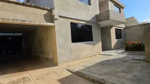 Anny Cuevas Y Manuel Sarabia Inziturealtors Venden Casa En Trigal Sur Valencia Estado Carabobo