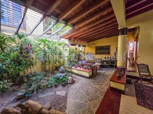 Hermosa Casa En Venta En Prados Del Este 26-15425 Ma