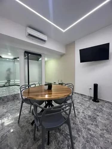 Moderna Oficina Amoblada Y Totalmente Equipada En Av. Bolívar Norte C.c. Camoruco