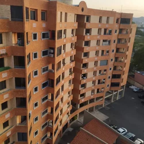 Venta Amplio Penthouse En Tazajal Naguanagua 200m2 A Remodelar Con Pozo Ev-rm