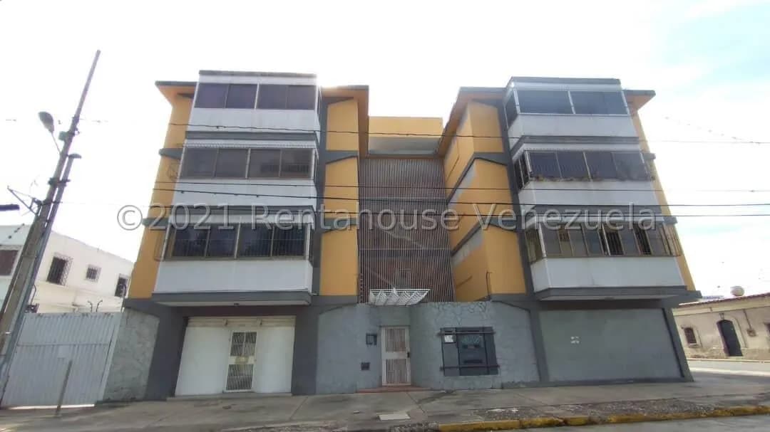 Apartamento (1 Nivel) en Alquiler en Centro, Lara
