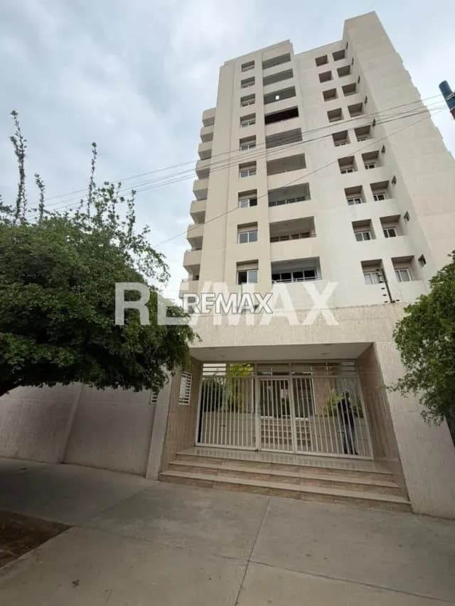Apartamento en venta Residencias Madrigal Zona este