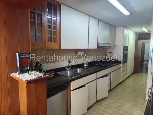 Ana Torres. Apartamento En Venta 26-19224 En Miranda