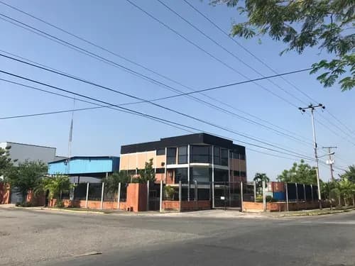 Galpon En Venta En La Zona Industrial Norte, Valencia . Mg25