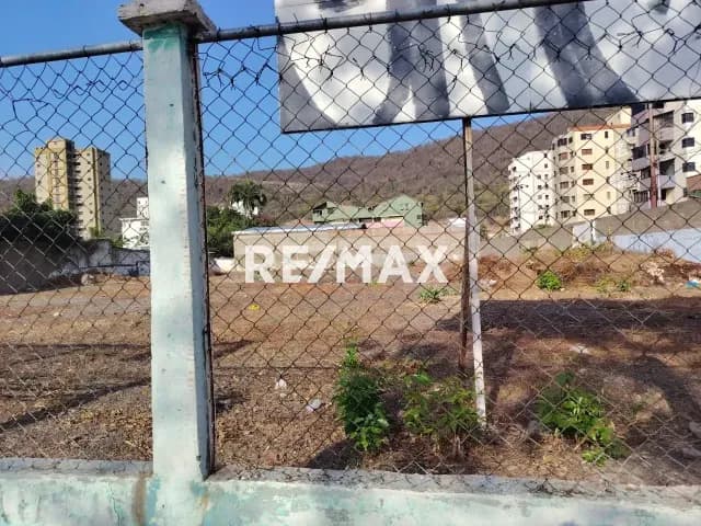 OFRECE EN VENTA ¡EL TERRENO QUE TU PROYECTO NECESITA!