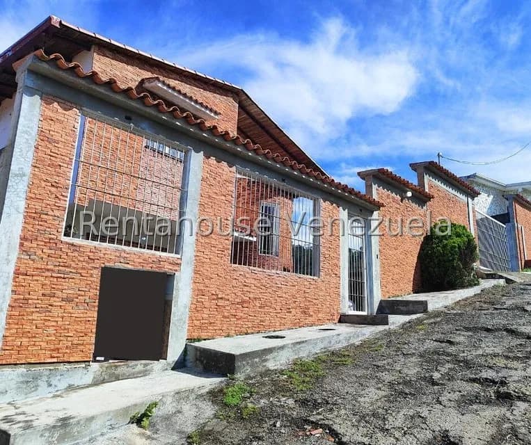 Casa (Duplex) en Venta en Municipio Carrizal, Miranda
