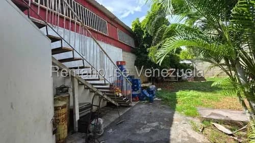 Raíza Suárez Vende Local Comercial A Pie De Calle Con Servicio Electricidad Y Agua Constante En El Centro Barquisimeto Lara