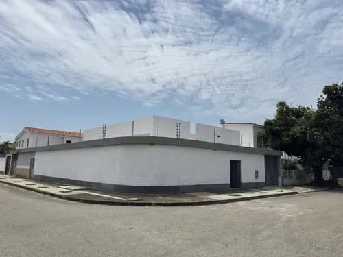 Casa Un Nivel Urbanización El Trigal Cz