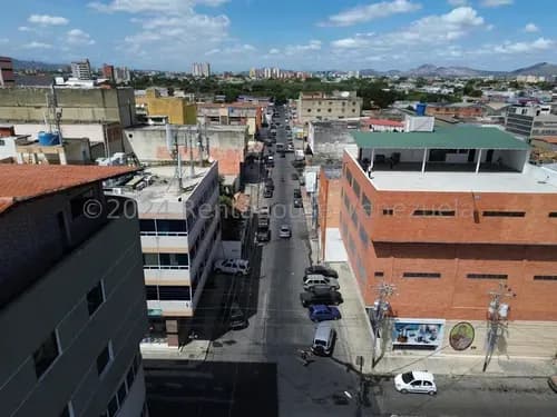 Ivonne Bracho Vende Edificio Comercial En Pleno Centro De Barquisimeto. #24-21728