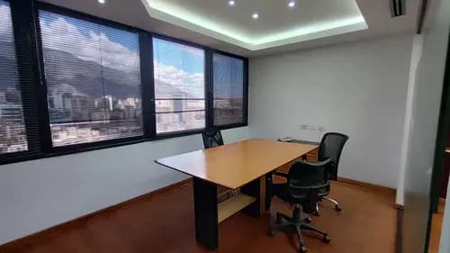 Oficina Amoblada/ Venta/ Chacao/ 150 M2/ Ref: 200.000 Neg Solo Clientes