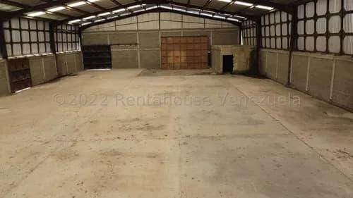 Mehilyn Perez Vende Terreno Con Galpón De 2560m2 En La Zona Industrial 2 Barquisimeto,lara