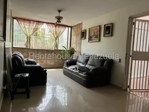 Lcda. Milagros Carrasquel Apartamento Venta Barquisimeto Lara El Ujano Economica Residencial Economico Código Inmobiliaria Rent-a-house 26-17538