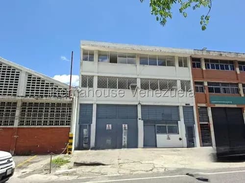 Local Industrial En Alquiler Chacao / 26-20747 Cs