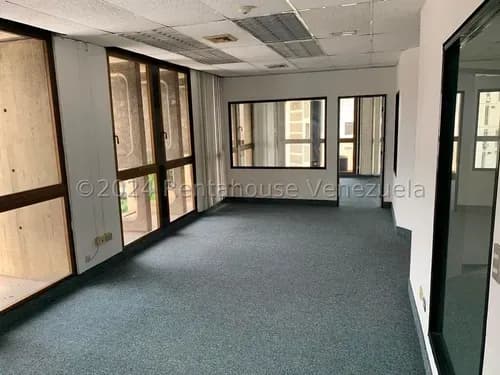Cur Oficina En Alquiler En Las Mercedes 26-15798 Yf