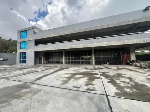 Se Alquila Galpón 1800m2. La Guairita.