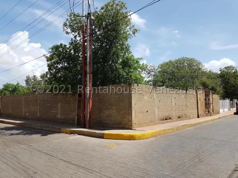 Terreno (Comercial) en Venta en Centro, Falcon