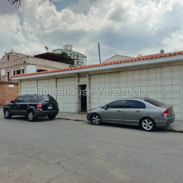 Casa (Duplex) en Venta en El Paraiso, Distrito Metropolitano