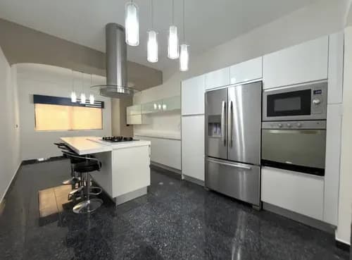 Nueva Captación: Imponente Apartamento De Alto Lujo Totalmente Amoblado Urbanización La Trigaleña Sg:318280