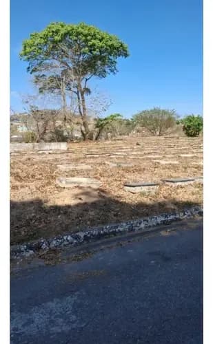 Económicas Parcelas En La Primera Etapa Cementerio Del Este Se Venden