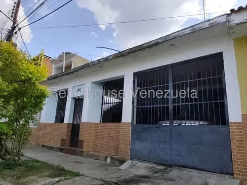 Casa En Venta En Los Caobos Bella Florida,en Conjunto Privado, 2 Habitaciones, 2 Baños Habitación Principal Con Baño,cocina De Cerámica Empotrada, Área De Lavandero