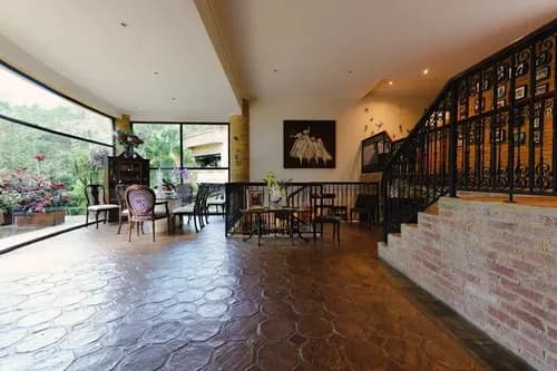 En Venta Quinta De Ensueño Oripoto. 1.205 M2 De Terreno. 600 M2 De Construcción, Con Pozo De Agua Y Planta Eléctrica En Caracas