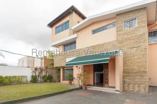 Np Casa En Venta Vista Al Avila En Lomas Del Club Hipico Yf 26-17