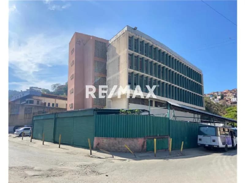Venta Edificio Industrial Palo Verde 4500m2