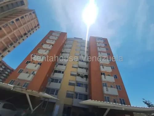 Raul Gutierrez Garrido, Vende Apartamento Urb. El Parque Barquisimeto Lara Mls #26-5774