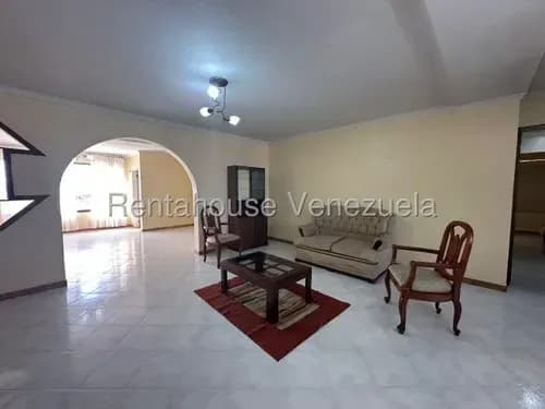 M&n Alquilan Agradable, Tranquilo Y Seguro Apartamento En Zona Este De Barquisimeto 26-13921 Lara