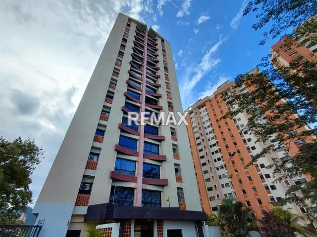 ALQUILER DE APARTAMENTO AMOBLADO EN EL CONJUNTO RESIDENCIAL LOMAS DE LOS MANGOS. VALENCIA