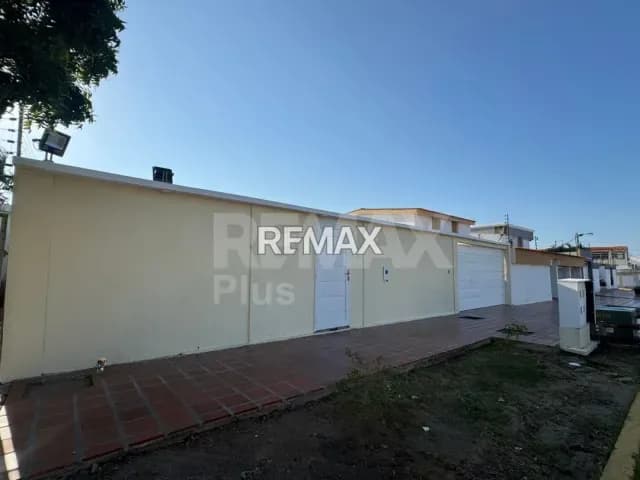 Casa Ubicada En La Urbanización Doral Norte