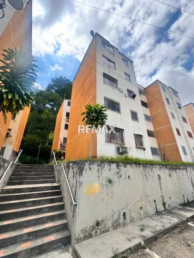 Hermoso Apartamento en la Venta, Ubicado en la Urbanización El Bosque 1 Torre 6, Carvajal, Trujillo