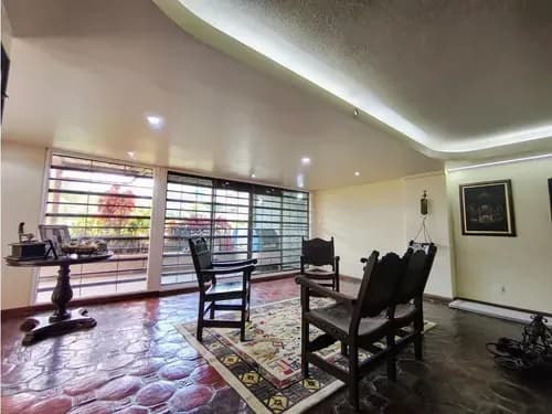 Los Samanes Apartamento En Venta En Calle Cerrada