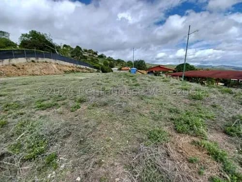 Lcda. Milagros Inmuebles Nazareth Terreno En Venta En Cabudare Lara Tarabana. Codigo Del Inmueble 25-253 Economica Residencial Economico Comercial