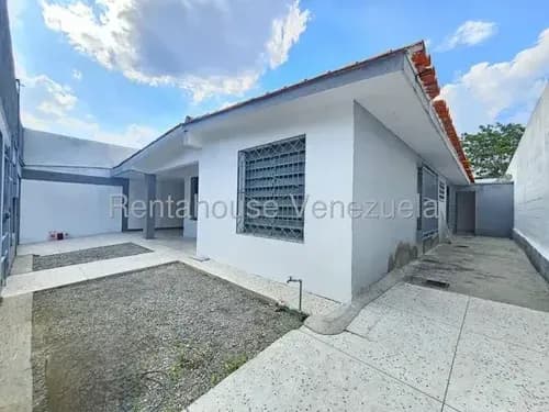 Lcda. Milagros Carrasquel Casa Alquiler Barquisimeto Lara Av Libertador Zona Este Patarata Economica Residencial Economico Código Inmobiliaria Rent-a-house 26-13786