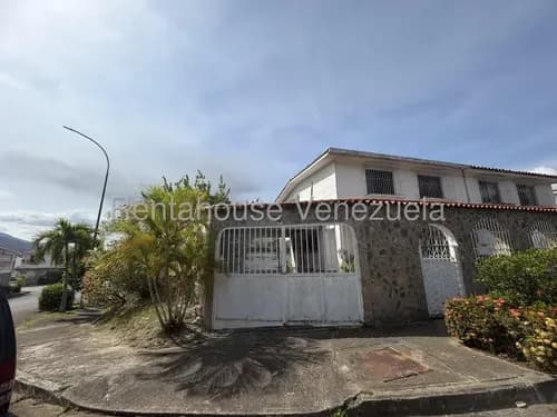Casa En Venta - Guatire - Deigmarys Gil - Mls 26-13900