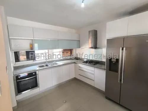 Pozo De Agua, Planta Electrica 100%, Su Distribucion Es Amplia, Confortable, Cuenta Con Cocina Empotrada Moderna, 2 Comodas Habitaciones,