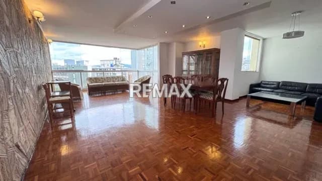 APARTAMENTO EN VENTA EN LAS PALMAS