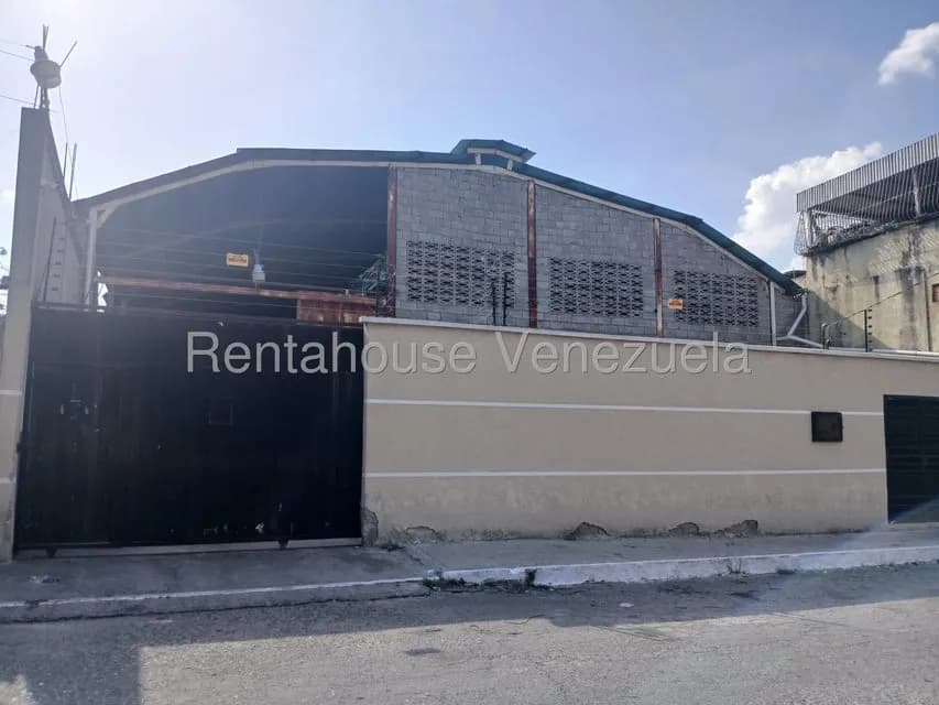 Local Comercial en alquiler - $2k