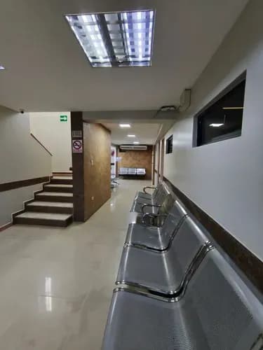En Alquiler Consultorio Medico En Trigal Norte Valencia Im 2330