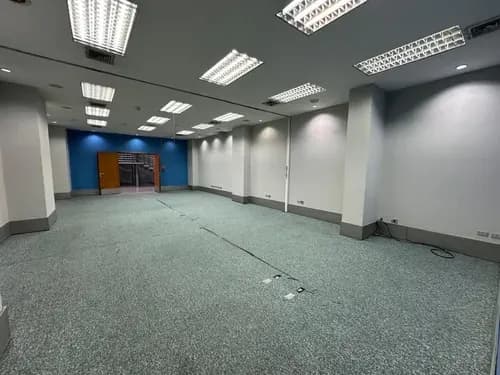 Campo Alegre A Pie De Calle Amplia Oficina En Alquiler De Dos Niveles