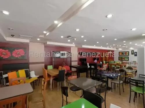 En Venta Espectacular Edificio Comercial En Centro De Barquisimeto, Héctor Malavé, Cód. 26-5120, Ascensor De Carga, Sistema De Cámaras De Seguridad.con 4 Locales Comerciales,