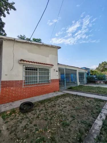 Jhonny Vende Casa 558 M2 Naguanagua Carabobo Uso Comercial Tanque De Agua Anexo Ama