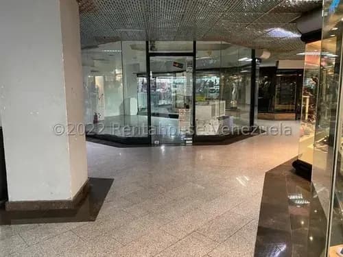 Local En Alquiler Cerca De Escaleras Mecánicas En El Cafetal #23-14036
