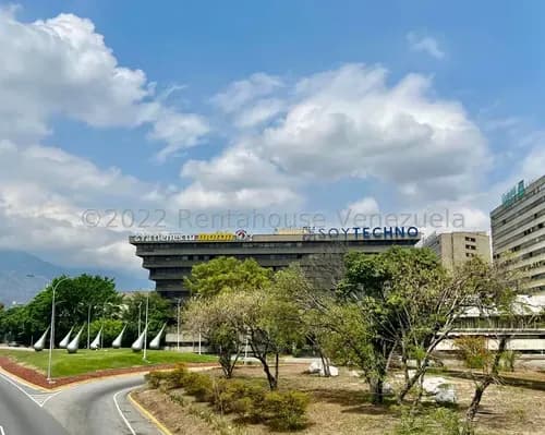 Oportunidad Amplio Local Comercial En Venta Mls 22-24750 Chuao