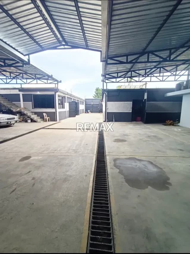 GALPON EN ALQUILER CABUDARE 300 MTS