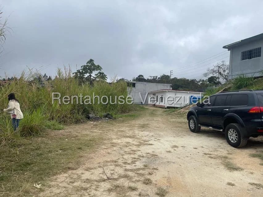 Terreno (Residencial) en Venta en Llano Alto, Miranda