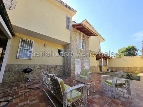 Bellísima Casa En Venta, Pozo De Agua, Andrés Bello, Maracay, Estado Aragua, Tu Hogar Ideal, 26-13651 Gf